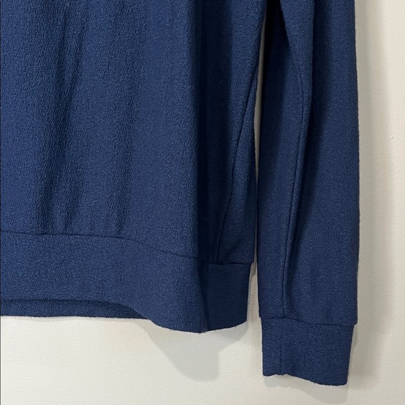 Adyson Parker Classic Navy Women's Sweater Medium - Picture 4 of 5